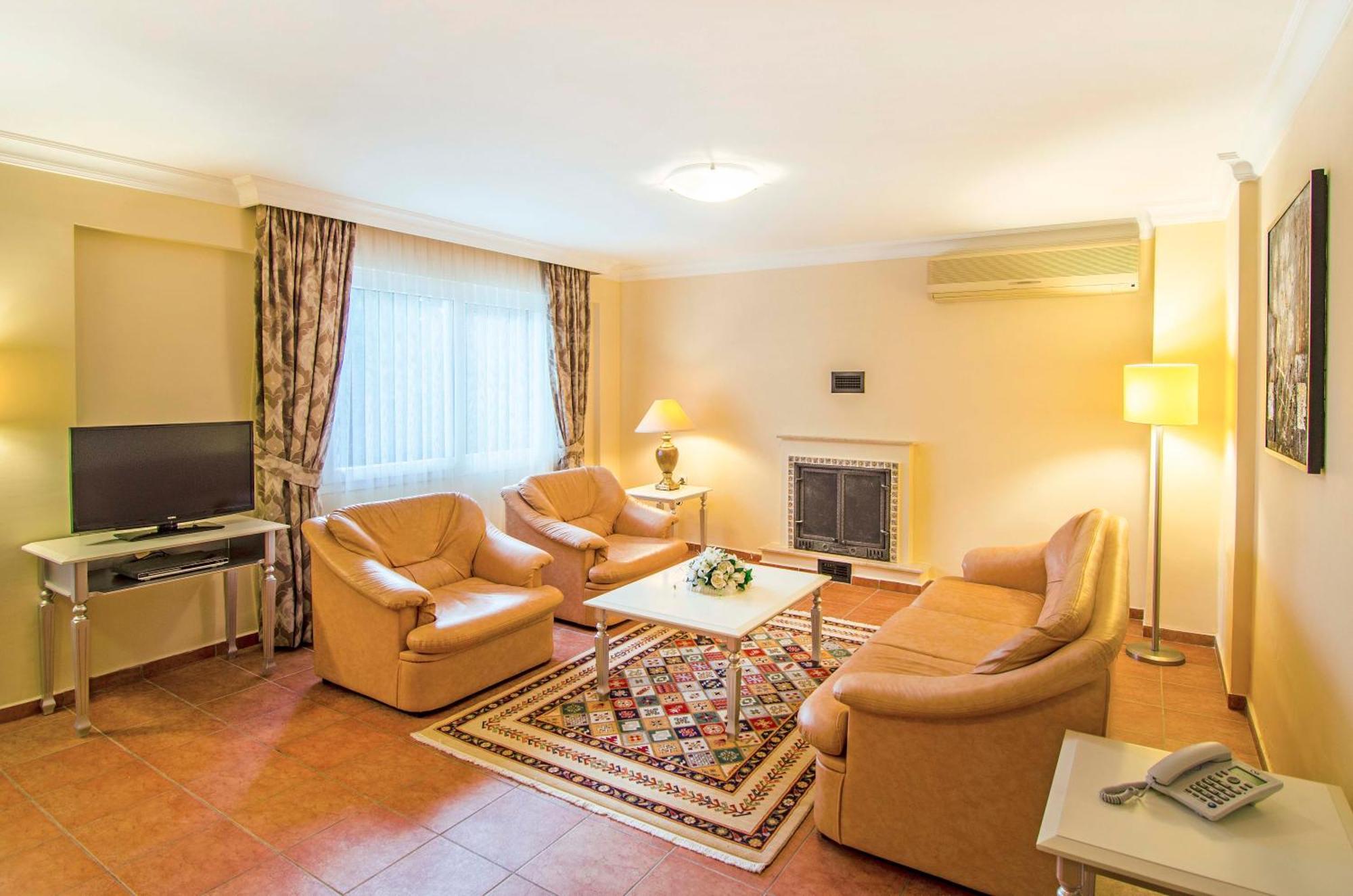 Pine Club Apart Hotel Kusadası Kültér fotó