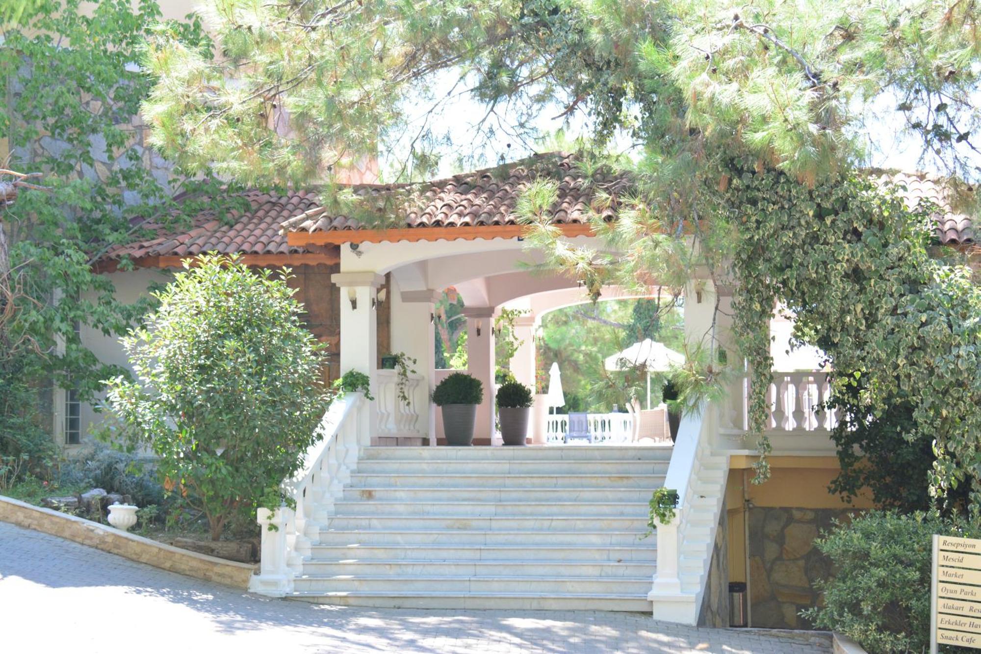 Pine Club Apart Hotel Kusadası Kültér fotó